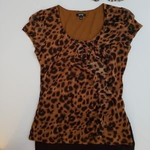 Leopard print top